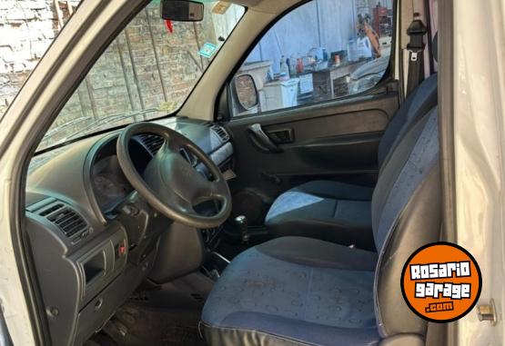 Utilitarios - Peugeot Partner 2009 Diesel 300000Km - En Venta