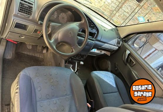 Utilitarios - Peugeot Partner 2009 Diesel 300000Km - En Venta