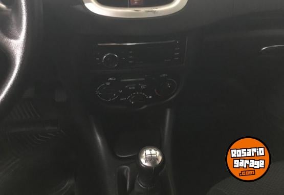 Autos - Peugeot 207 2012 Diesel 185000Km - En Venta