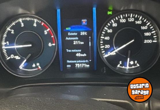 Camionetas - Toyota SW4 SRX AT 2022 Diesel 75000Km - En Venta