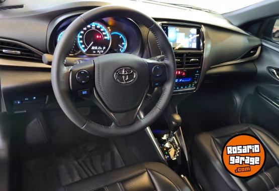Autos - Toyota YARIS XLS + AT 2025 2025 Nafta 14000Km - En Venta