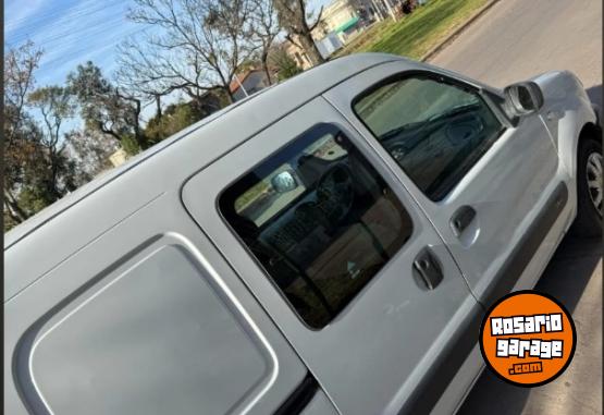 Utilitarios - Renault KANGOO 2011 Nafta 188000Km - En Venta