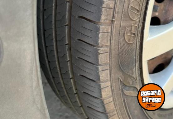 Utilitarios - Renault KANGOO 2011 Nafta 188000Km - En Venta