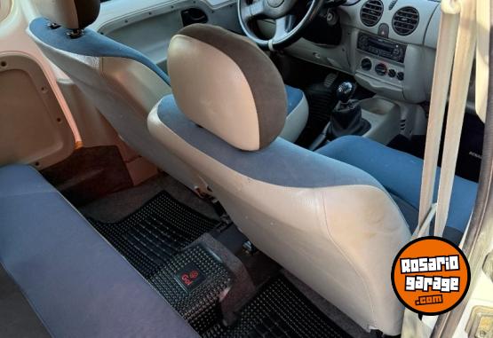 Utilitarios - Renault KANGOO 2011 Nafta 188000Km - En Venta