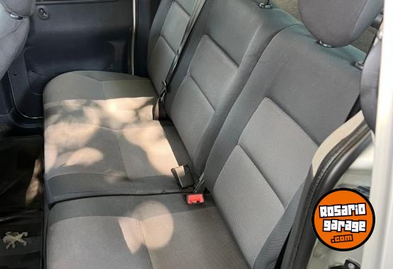 Utilitarios - Peugeot Partner patagónica hdi 2012 Diesel 160000Km - En Venta