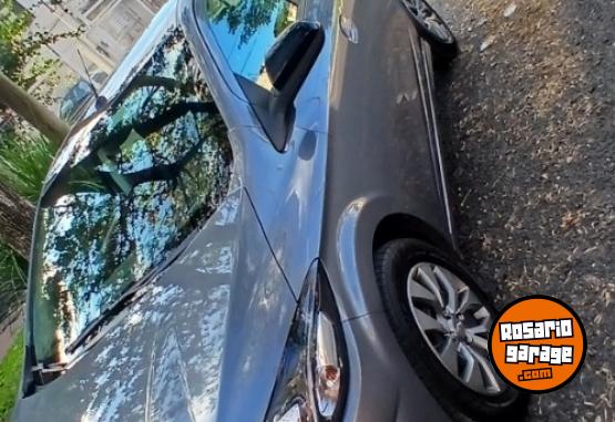 Autos - Chevrolet Onix joy Black. 1.4 MT 2023 Nafta 33000Km - En Venta