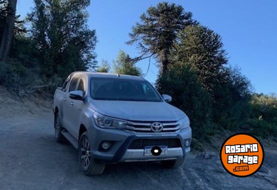 Camionetas - Toyota HILUX SRX, AT 2016 Diesel 250000Km - En Venta