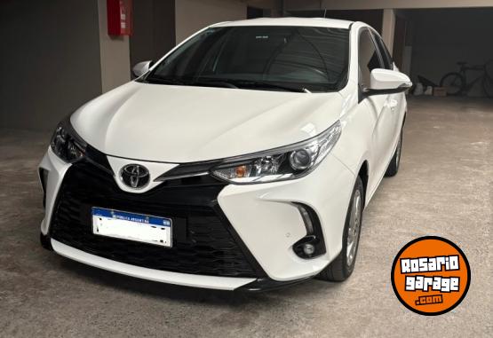 Autos - Toyota YARIS XLS CVT 2022 Nafta 48000Km - En Venta