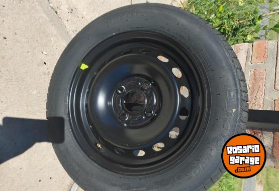 Accesorios para Autos - CUBIERTA + LLANTA 175/65/14 - En Venta