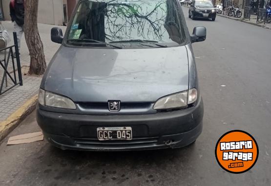 Utilitarios - Peugeot Partner 2007 Diesel 320000Km - En Venta