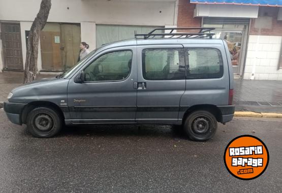 Utilitarios - Peugeot Partner 2007 Diesel 320000Km - En Venta