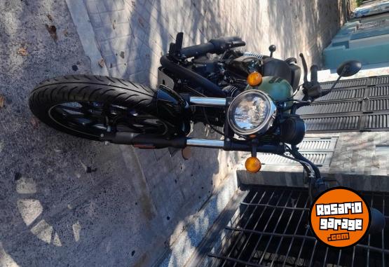 Motos - Royal Enfield 350 meteor 2023 Nafta 7500Km - En Venta