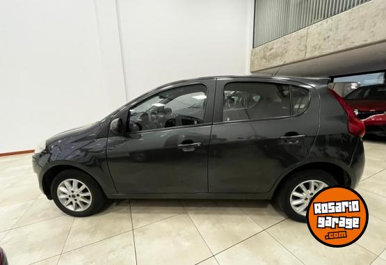 Autos - Fiat Palio Attractive 1.4 2015 Nafta 130000Km - En Venta
