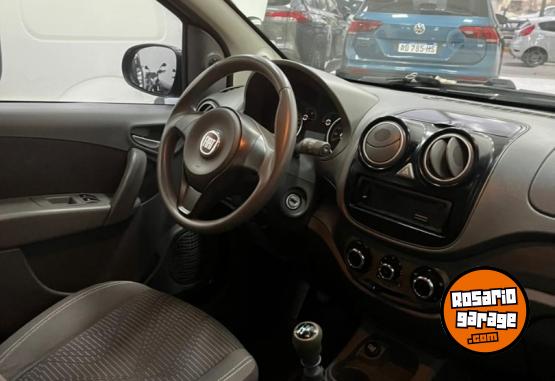 Autos - Fiat Palio Attractive 1.4 2015 Nafta 130000Km - En Venta