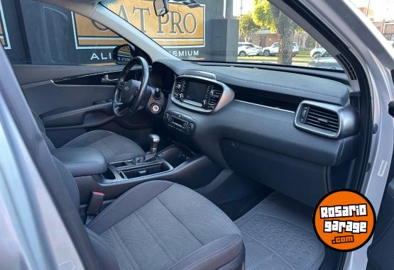 Camionetas - Kia Sorento EX CRDI 2019 Diesel 65000Km - En Venta