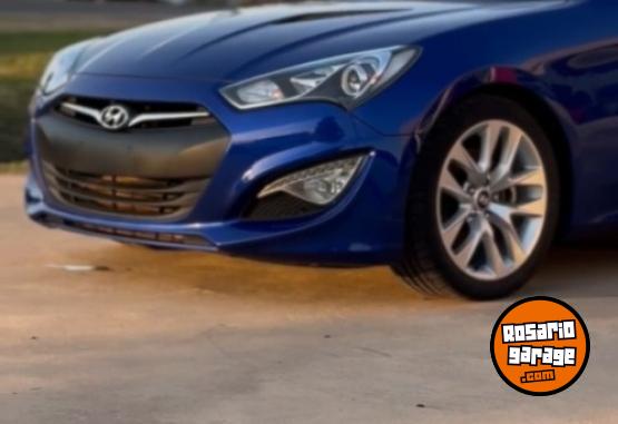 Autos - Hyundai G�nesis 2013 Nafta 23000Km - En Venta