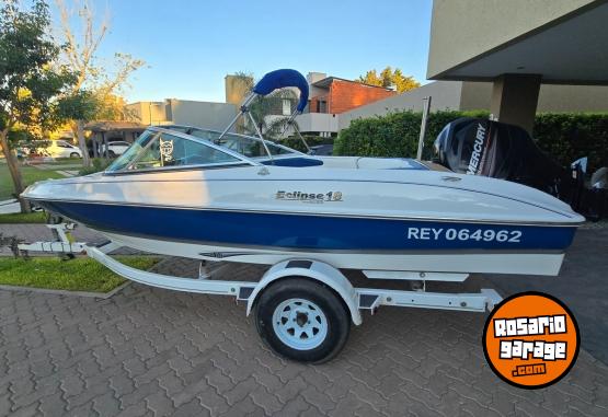 Embarcaciones - Vendo lancha eclipse 18, con mercury 115hs y trailer americano - En Venta