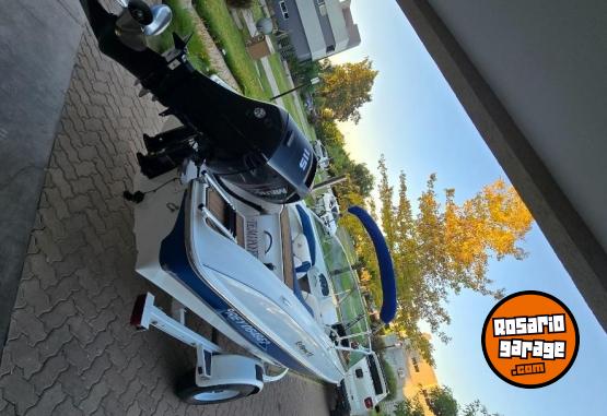 Embarcaciones - Vendo lancha eclipse 18, con mercury 115hs y trailer americano - En Venta