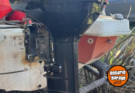 Embarcaciones - Vendo Suzuki 40hp 2 tiempos 2015 - En Venta