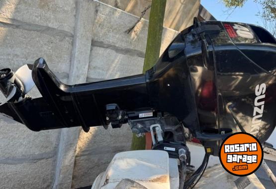 Embarcaciones - Vendo Suzuki 40hp 2 tiempos 2015 - En Venta