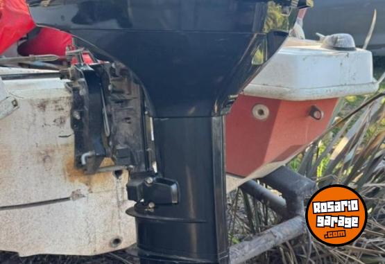 Embarcaciones - Vendo Suzuki 40hp 2 tiempos 2015 - En Venta