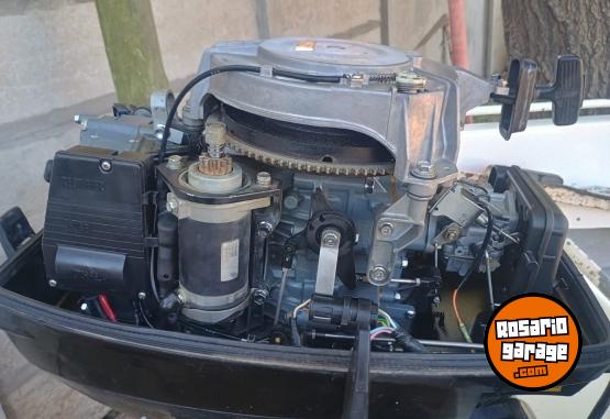 Embarcaciones - Vendo Suzuki 40hp 2 tiempos 2015 - En Venta