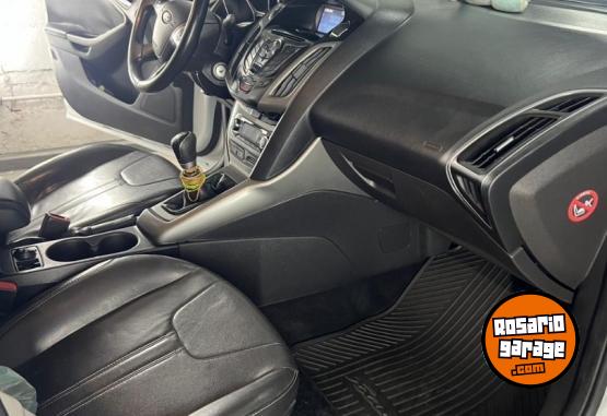 Autos - Ford Fucus se plus 2.0 2015 Nafta 196000Km - En Venta