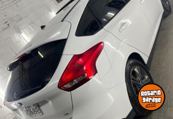 Autos - Ford Fucus se plus 2.0 2015 Nafta 196000Km - En Venta