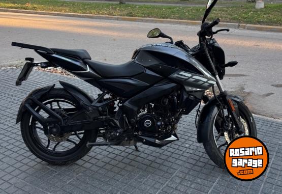 Motos - Bajaj Rouser NS 200 2023 Nafta 6400Km - En Venta