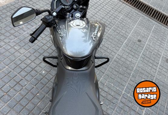 Motos - Bajaj Rouser NS 200 2023 Nafta 6400Km - En Venta
