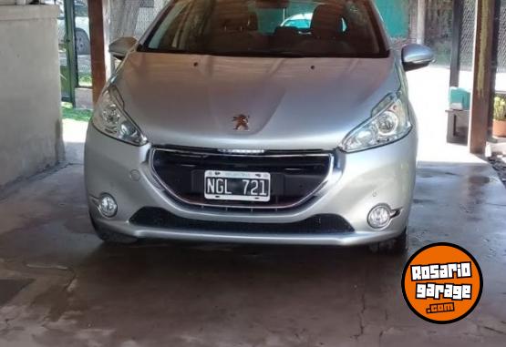 Autos - Peugeot 208 feline pack cuir 2013 Nafta 63000Km - En Venta