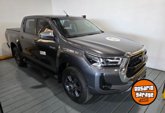 Camionetas - Toyota Hilux 4x4 SRV 2.8 MT 2021 Diesel 141000Km - En Venta