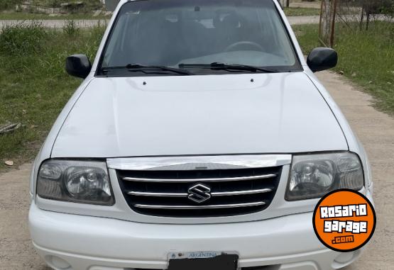 Camionetas - Suzuki Grand Vitara 2006 Nafta 180000Km - En Venta