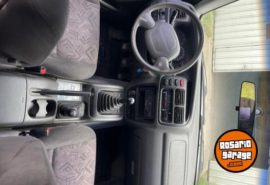 Camionetas - Suzuki Grand Vitara 2006 Nafta 180000Km - En Venta