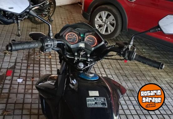Motos - Honda Twister 125 2023 Nafta 13000Km - En Venta