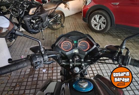 Motos - Honda Twister 125 2023 Nafta 13000Km - En Venta