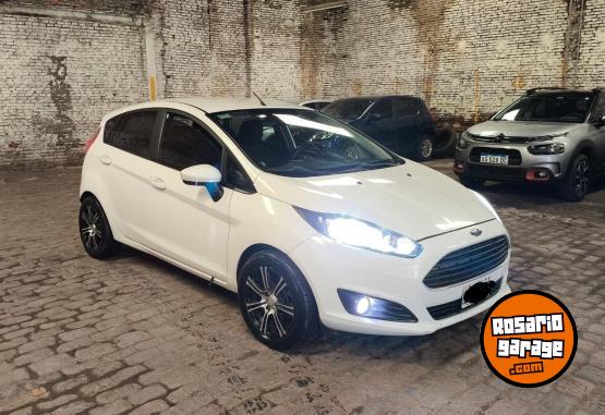 Autos - Ford Fiesta S 2015 Nafta 125000Km - En Venta