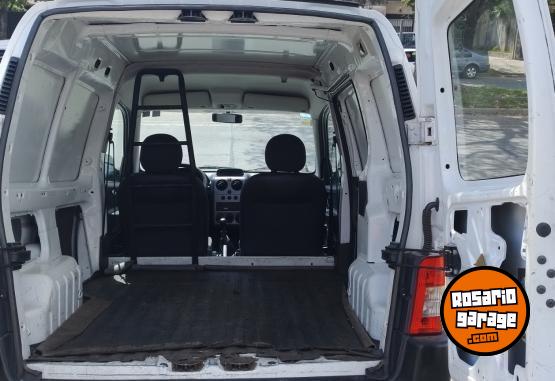 Utilitarios - Peugeot PARTNER 1.4 FURGON 1PCL 2014 Nafta 200000Km - En Venta