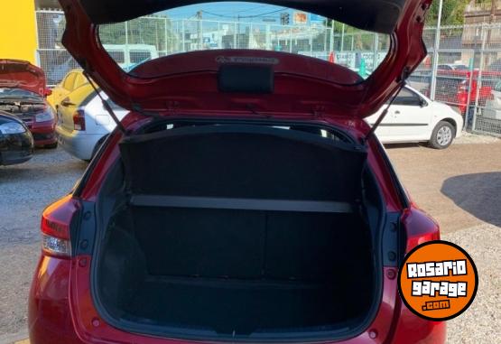 Autos - Toyota Yaris xls 2023 Nafta 30000Km - En Venta