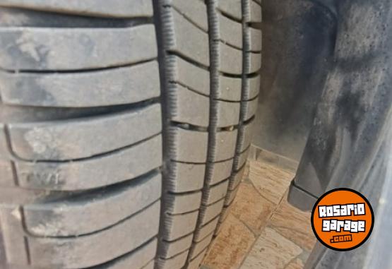 Autos - Renault LOGAN authentique plus 2019 Nafta 120000Km - En Venta