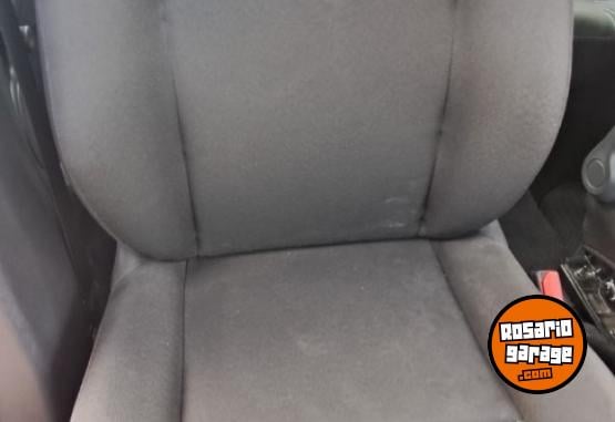 Autos - Renault LOGAN authentique plus 2019 Nafta 120000Km - En Venta