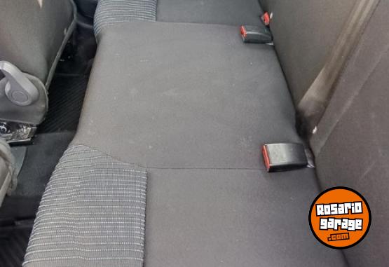 Autos - Renault LOGAN authentique plus 2019 Nafta 120000Km - En Venta