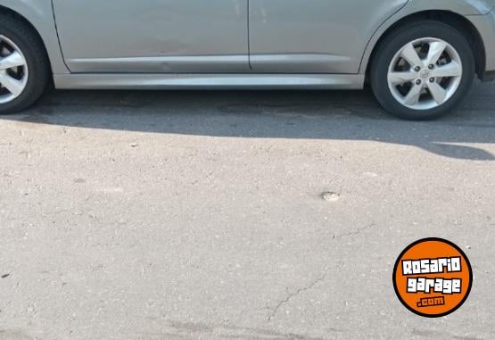 Autos - Nissan Tiida 2014 Nafta 146000Km - En Venta