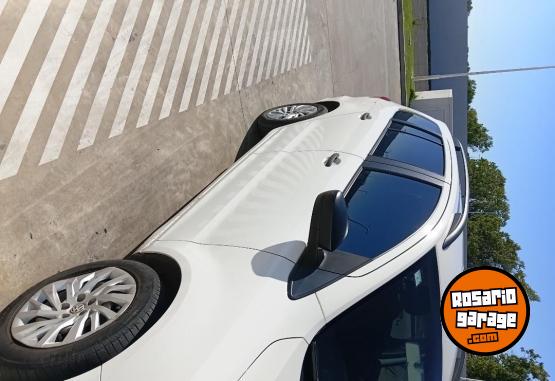 Autos - Volkswagen Suran 2017 Nafta 122500Km - En Venta