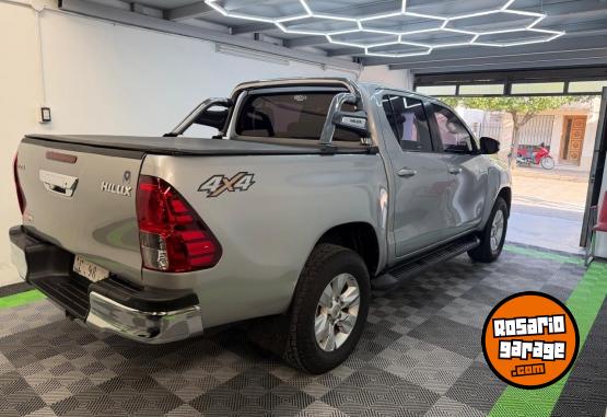 Camionetas - Toyota Hilux 2018 Diesel 92000Km - En Venta
