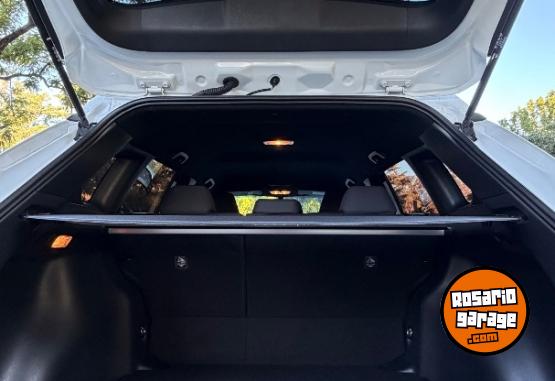 Camionetas - Toyota Corolla Cross 2024 Nafta 15000Km - En Venta