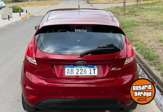 Autos - Ford Fiesta 2017 Nafta 130000Km - En Venta