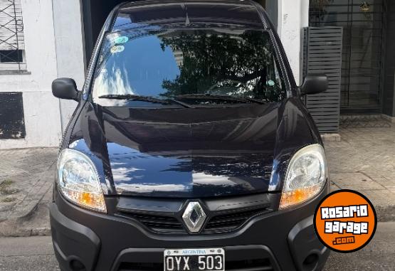Utilitarios - Renault Kangoo 2015 GNC 148000Km - En Venta