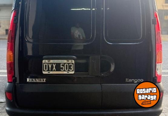 Utilitarios - Renault Kangoo 2015 GNC 148000Km - En Venta