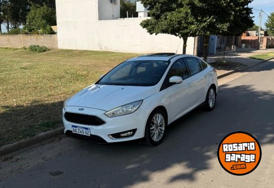 Autos - Ford Focus 2017 Nafta 140000Km - En Venta